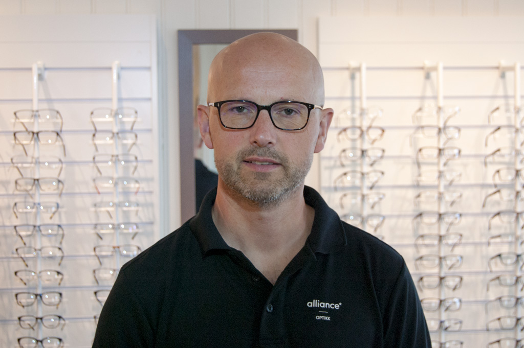 Ivar Høie Henriksen, optiker